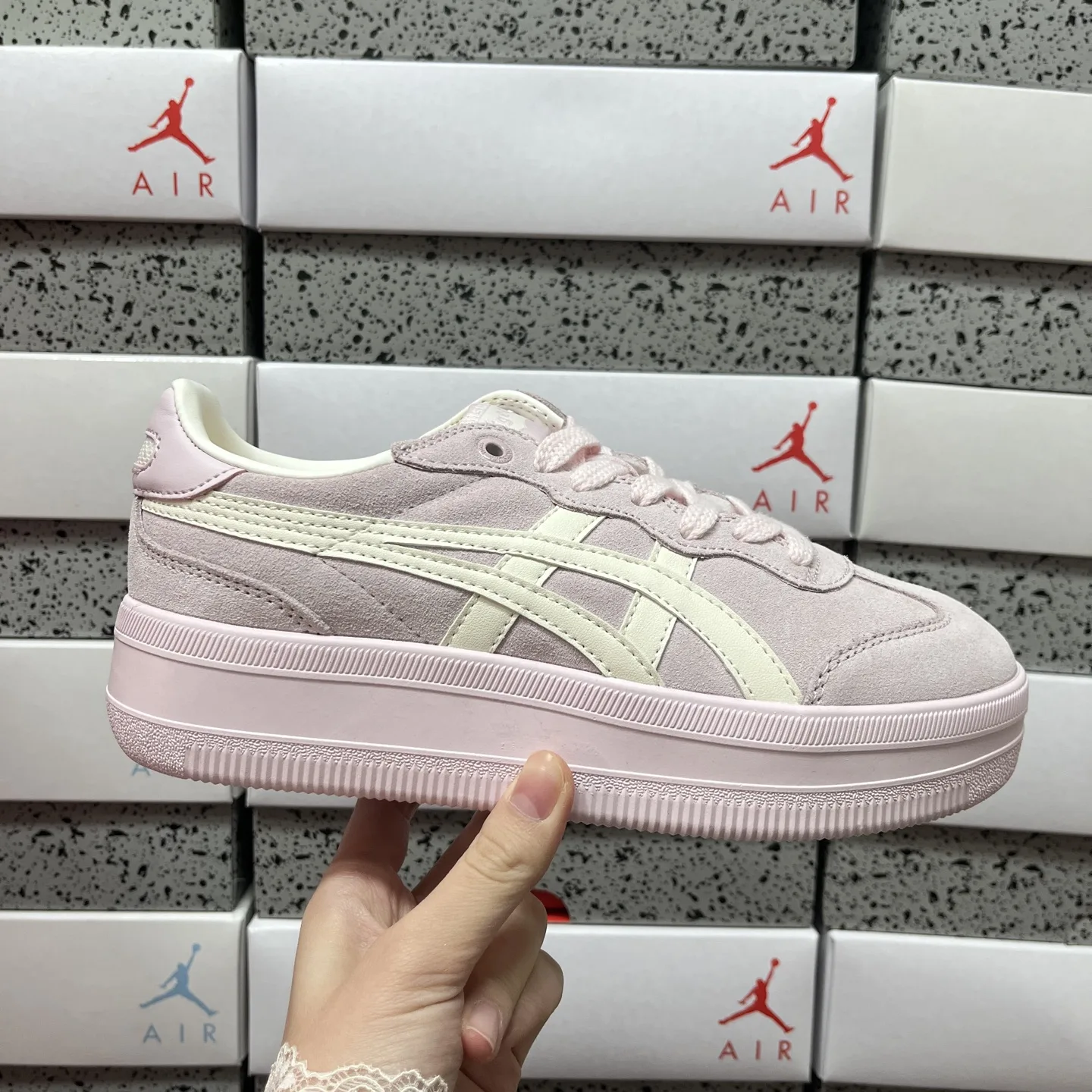 ASICS